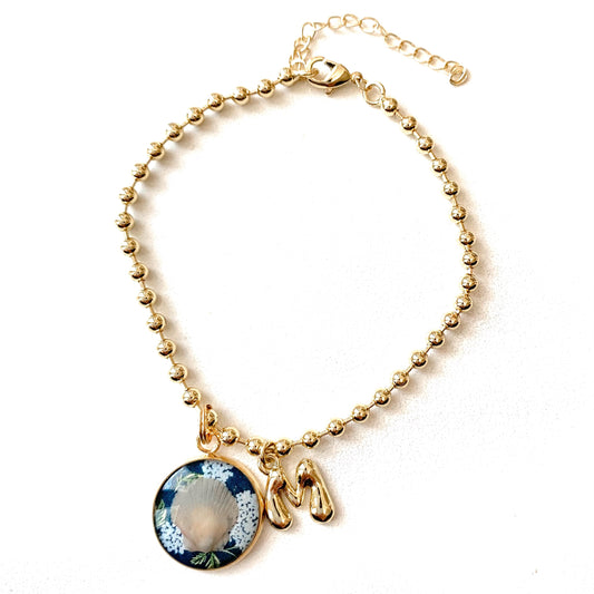 Seaside Love Letter Seashell Beaded Bracelet – Personalized Initial Jewelry for Women