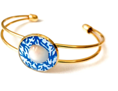 Blue Coral Seashell Bangle