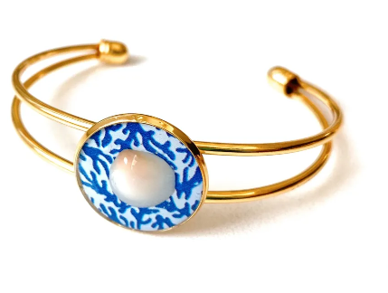 Blue Coral Seashell Bangle