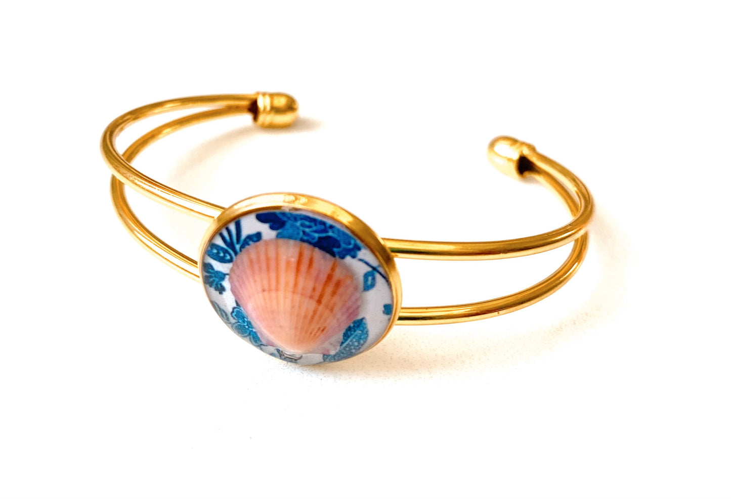 Blue and White Seashell Bangle