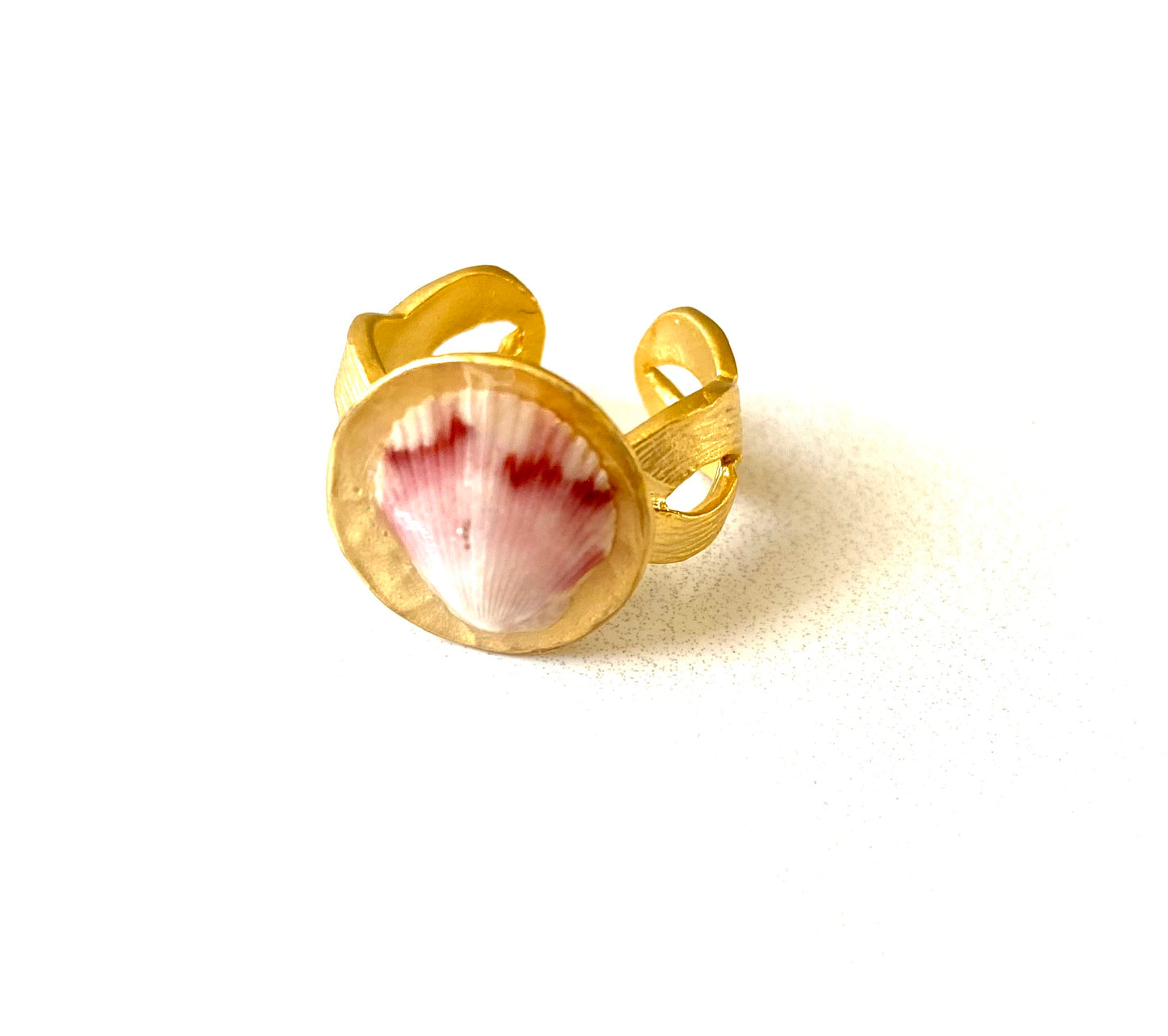 Pink Horizon Seashell Ring