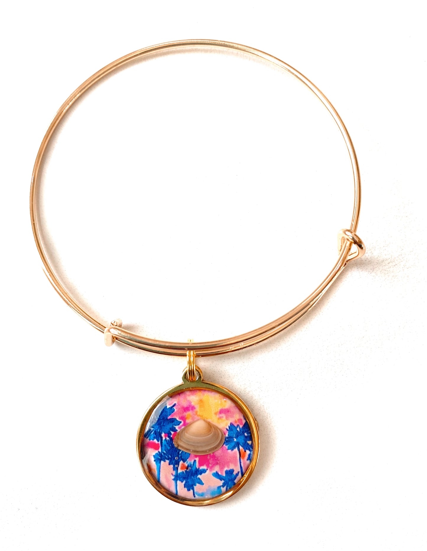 Love Lilly Seashell Bangle