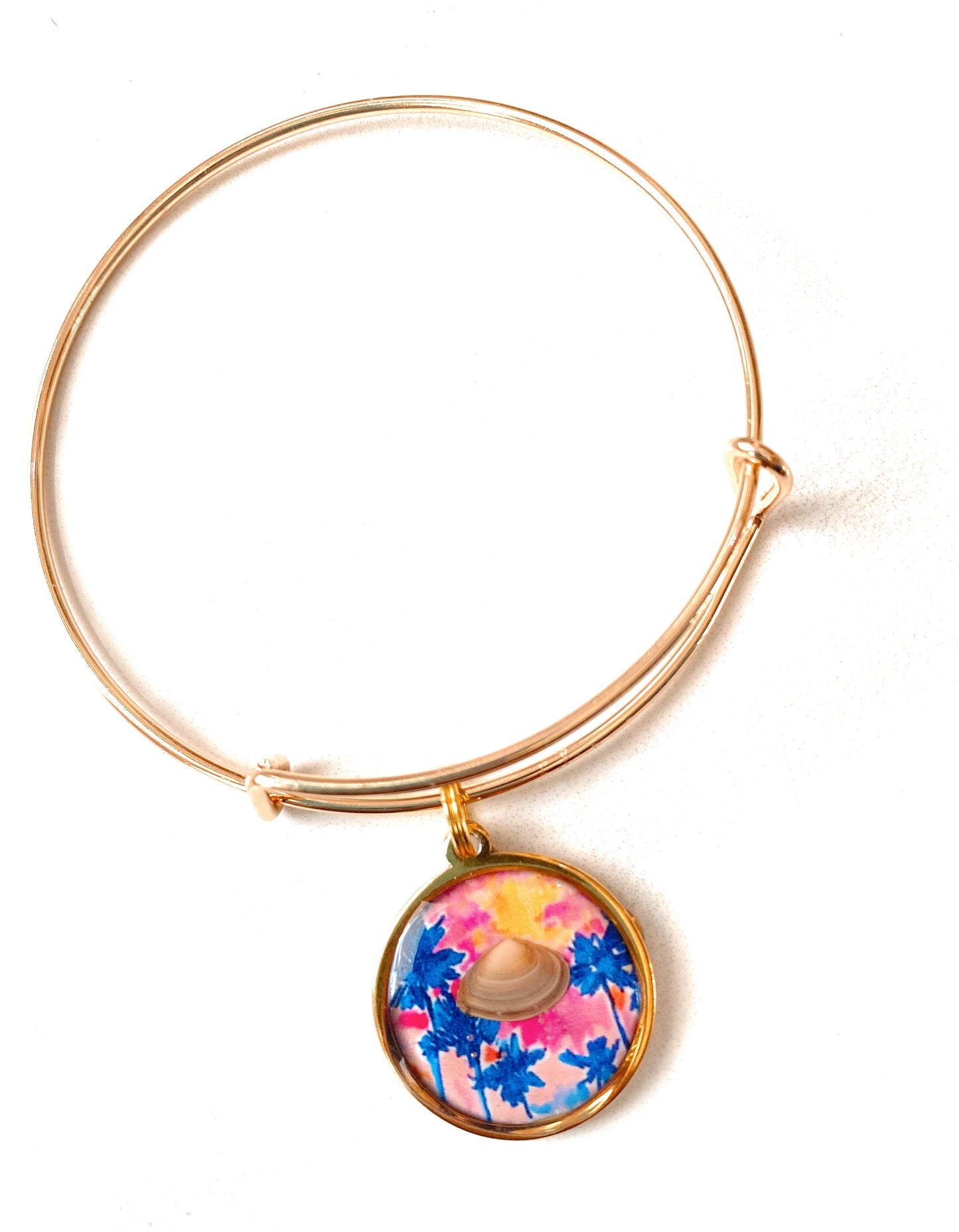 Love Lilly Seashell Bangle