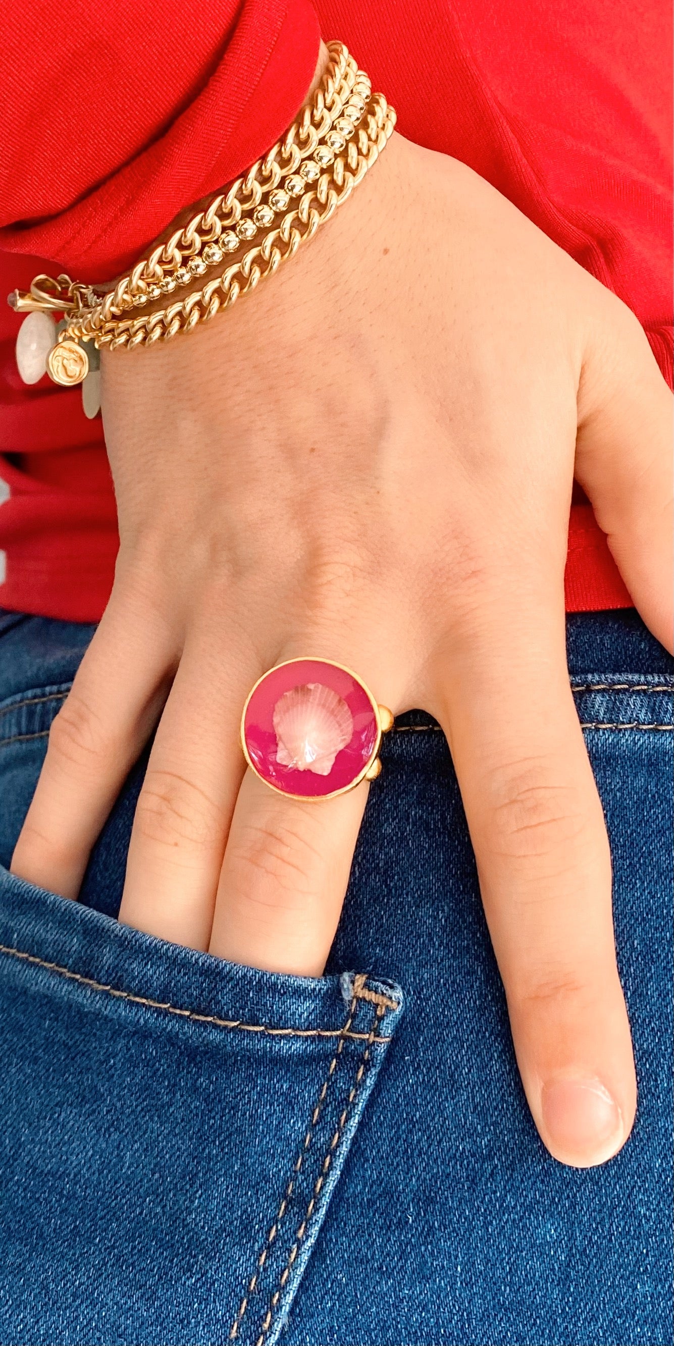 Moonrise Seashell Ring | Fuscia