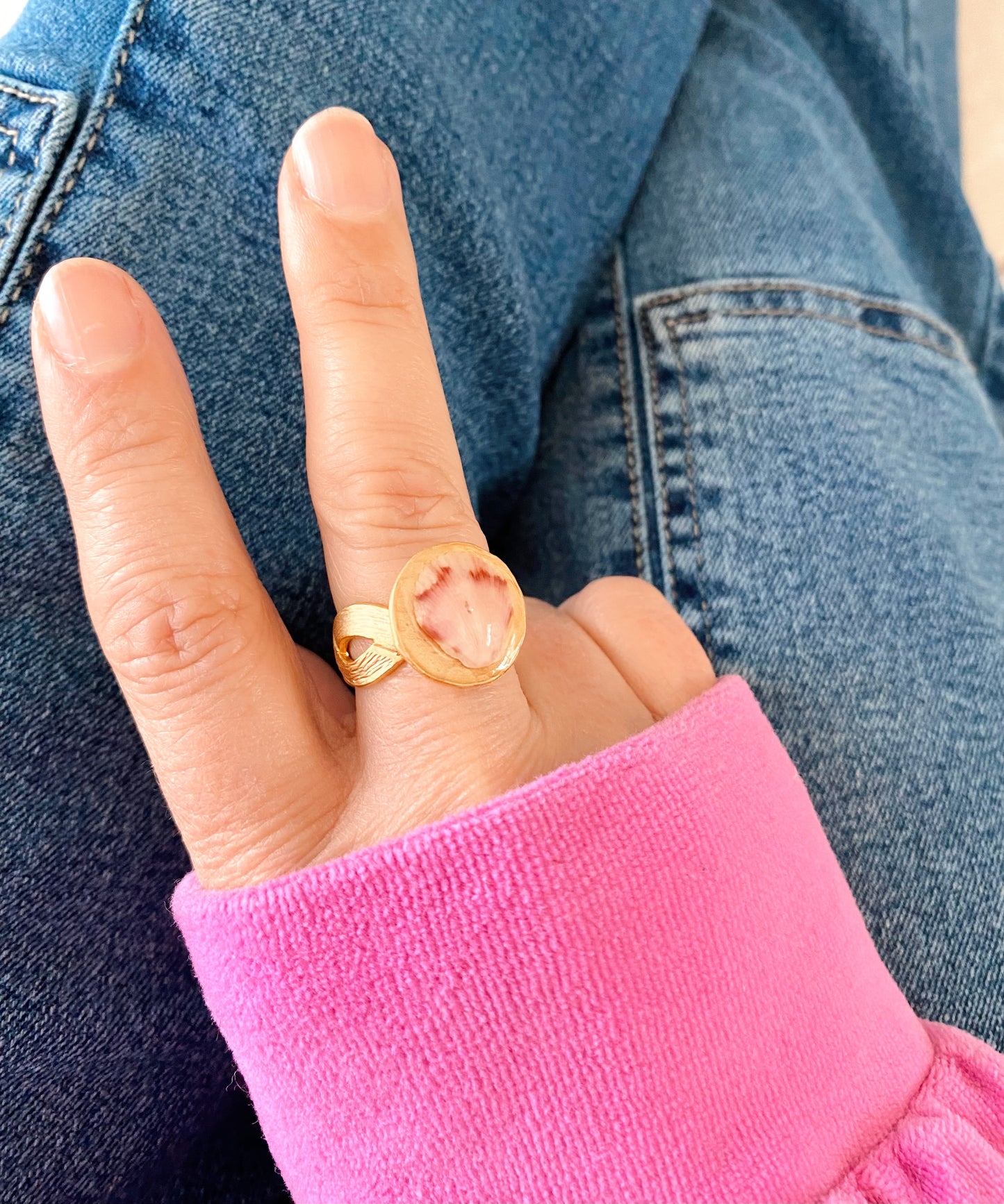 Pink Horizon Seashell Ring