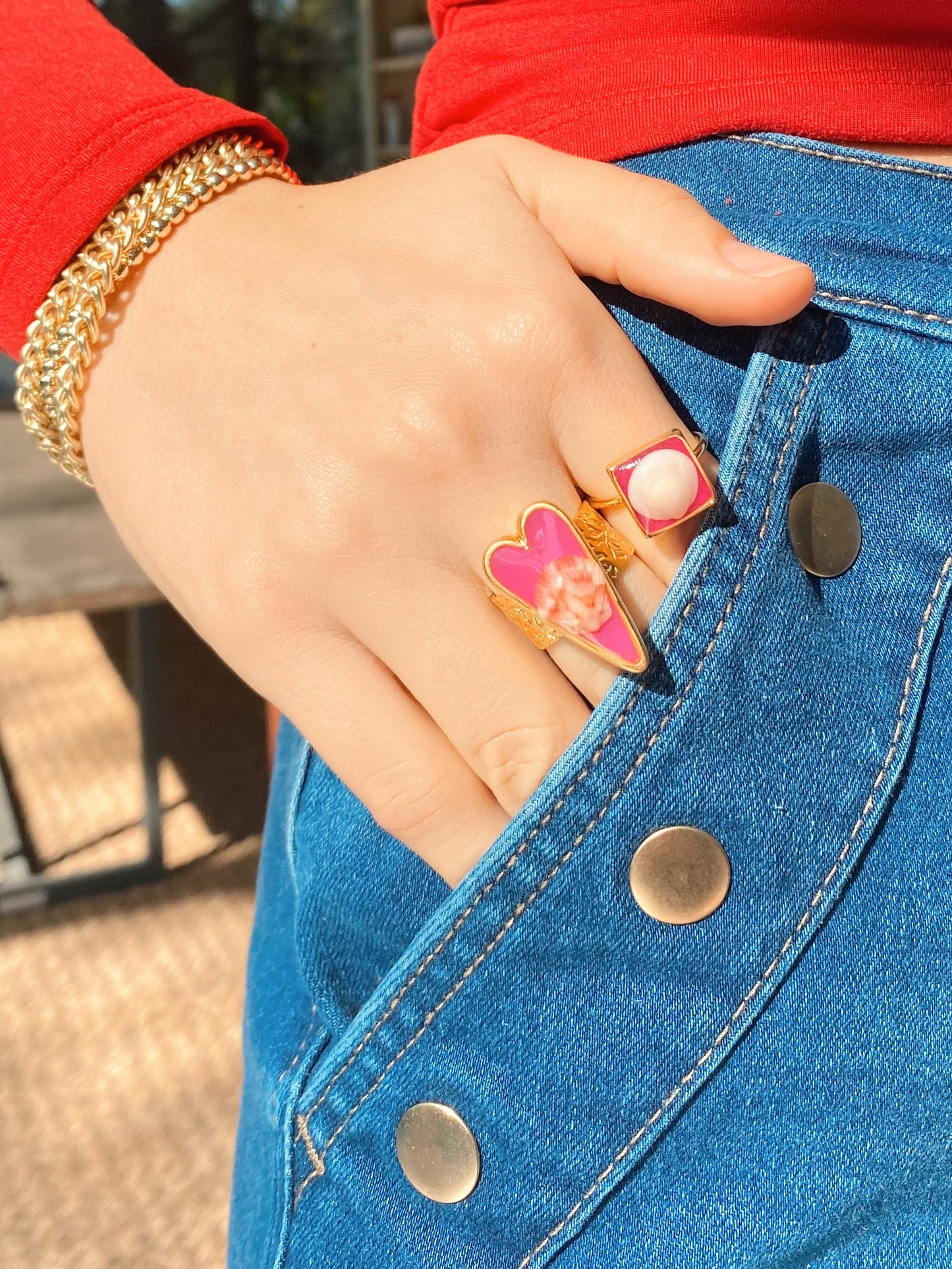Lover Seashell Ring | Hot Pink